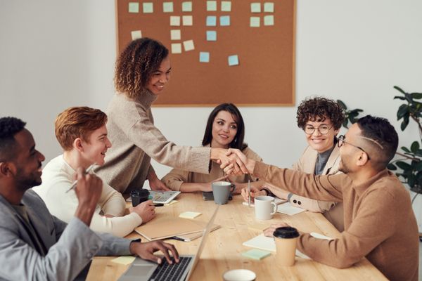 Profesionales contables trabajando